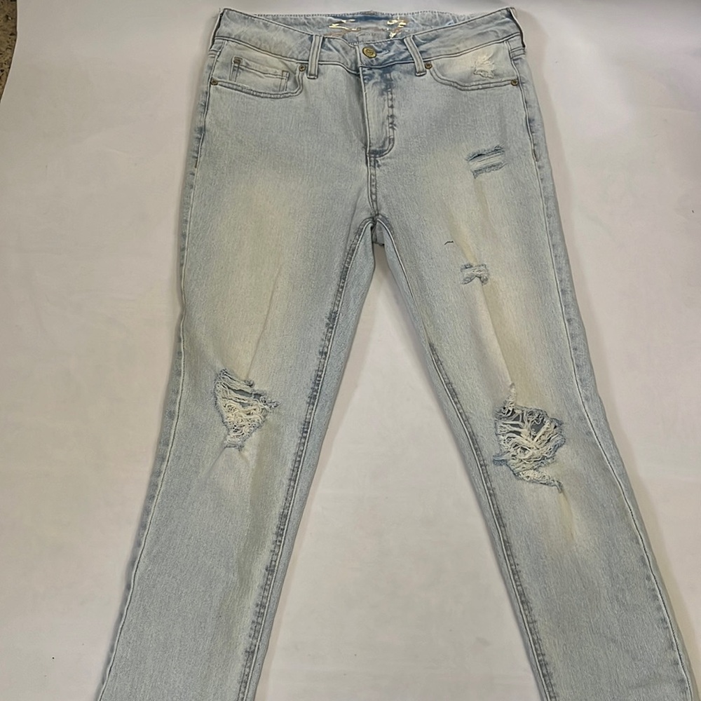 Seven7 Jeans Women’s Size 8 Slim Fit Weekend Rolled Cuff Distressed Lightwashed